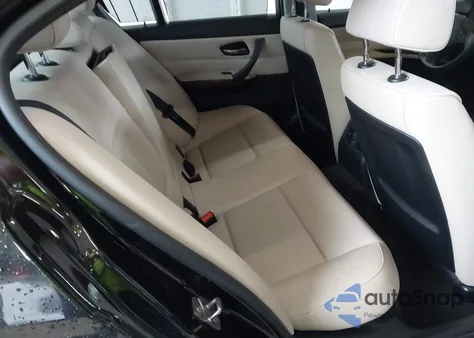 2011 BMW 328I xDrive из США, поврежденный, VIN WBAPK7C50BF088070